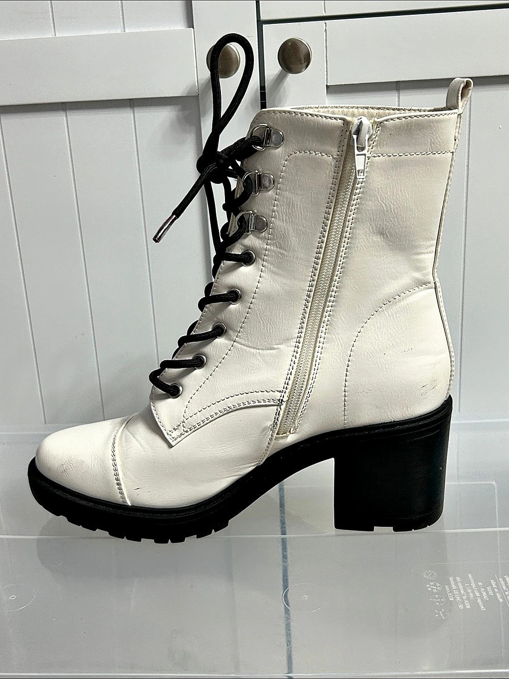 JustFab heeled lace-up combat ankle boots US 9/W 7/EU 40 EUC